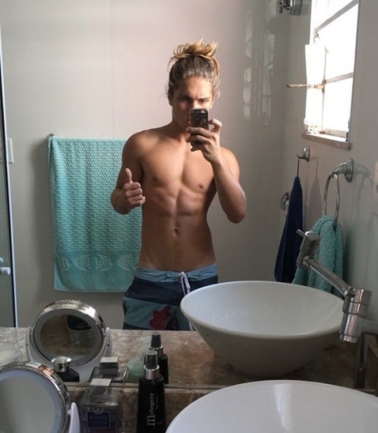 bigcuban10-2:  surfboy69:  Follow all my blogs for more pics like thesehttp://MrBubbleButtLover.tumblr.comhttp://BigCuban10-2.tumblr.com        http://iPostedit.tumblr.comhttp://TheBestGayBlogNow.tumblr.com@Victord41893009 on TwitterBigcuban10@BDSMLR.com