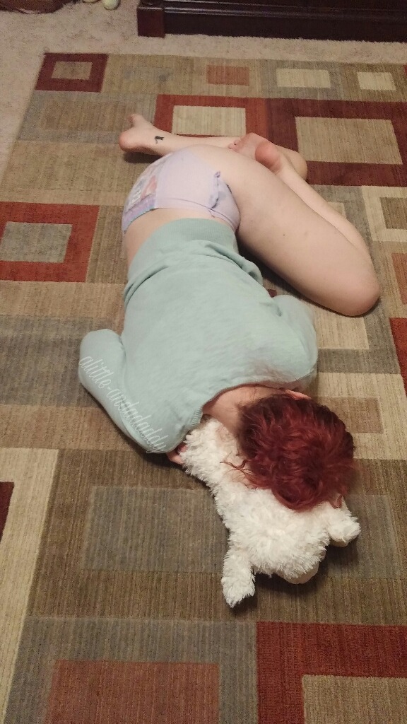 alittle-andadaddy:  Sleepy baby