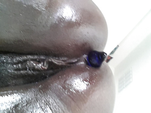 sweetblackpussy:  👅