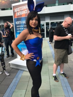 actualasamisato: One of the first cosplayers I saw, was this lovely lady cosplaying as Playboy Bunny Pharah  You know it’s going to be a good con when the first thing you see is a Pharah cosplay 