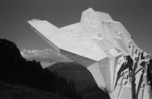 Tjentište Monument Tjentište spomenikThe Battle of Sutjeska Memorial Monument Complex in the Valley 