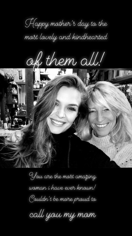 Josephine Skriver & Mette Skriver via Instagram story.
