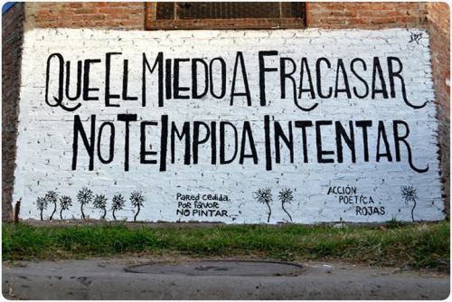 DESTILANDO SARCASMO