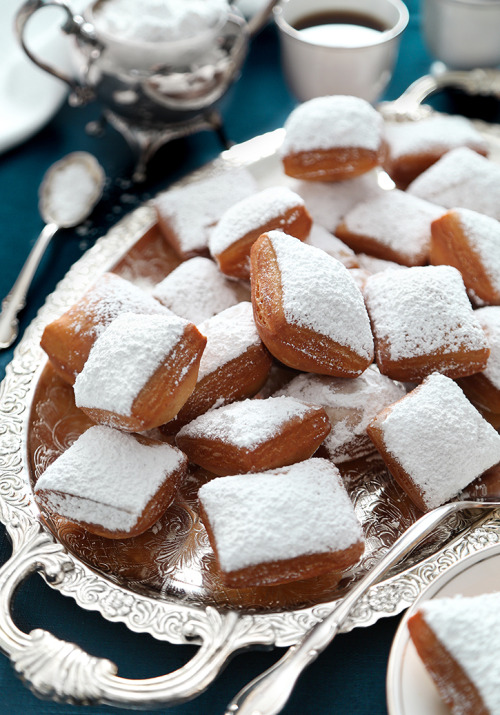 sweetoothgirl:  Overnight Beignets