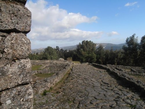 knowledgeistreasure: Castro de Monte Mozinho, Portugal