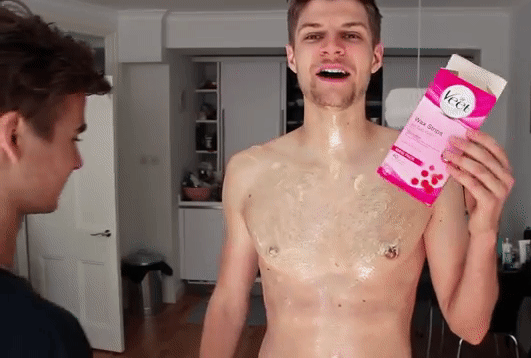 hotfamousmen:    Jim Chapman and Joe Sugg  