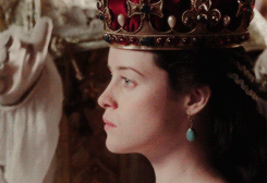 lochiels:On Thursday June 1st at 9 AM, Anne Boleyn entered Westminster, wearing the purple and ermin