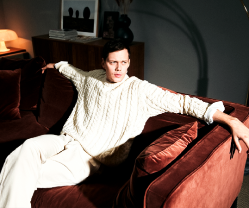 BILL SKARSGÅRDRickard Sund ph. for Netflix Queue | May 2022