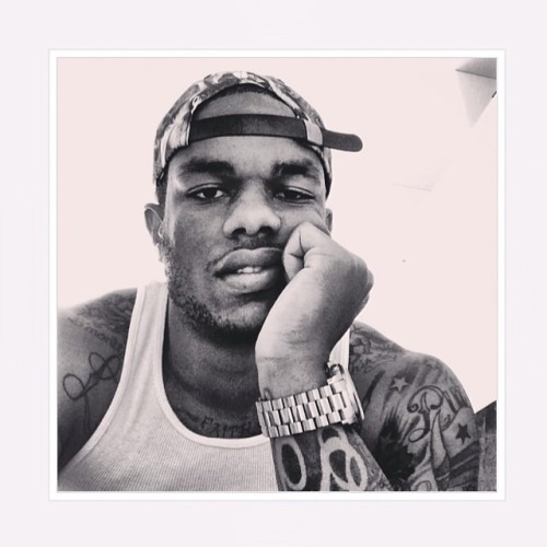 hoodsworld:  Louis Young   Hoodsworld claims no ownership of photos posted nor ownership of comments made. Being showcased here is not a statement of anyone’s sexual preference. 