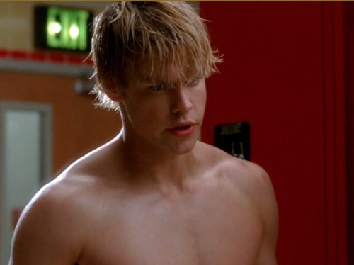 boycaps:  Chord Overstreet shirtless and wet in “Glee” 