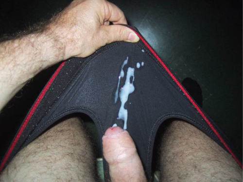 gearjockstuff:  dirtycorner:  The Dirty Corner  I want taste that