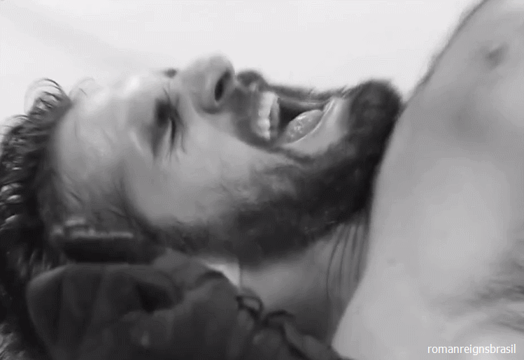 all-day-i-dream-about-seth: I wasn’t paying attention and thought this was a gay