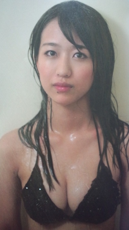 yagura-nao:  Shinozaki Ayana -『B.L.T graph. vol.5』