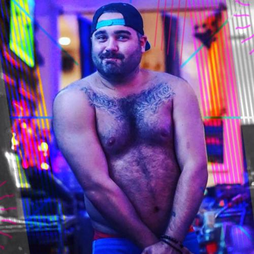 Sexy bar man alert… Follow @boydonick #beefandfuzz #beardedmen #beardedgay #hairymuscle #gayb