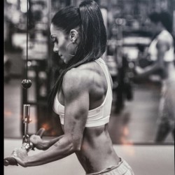 fitgymbabe:  @mbreitem Great Pic! - Check