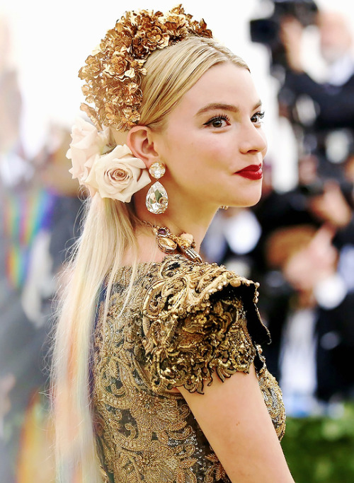 jayhasltud:ANYA TAYLOR-JOY attends the Heavenly Bodies: Fashion &amp; The Catholic Imagination Costu