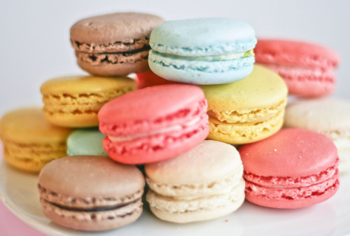 Think Macarons are too complicated to make at home? Think again! Follow this simple recipe to impres