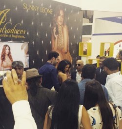 @lustbysunny booth packed!! Launched in Dubai