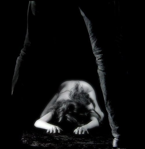 sterndaddy:  thebeautifullyinsatiablesp:  This!  I can only hope that doing this makes you feel every bit as feminine and submissive as it makes me feel masculine and dominating.
