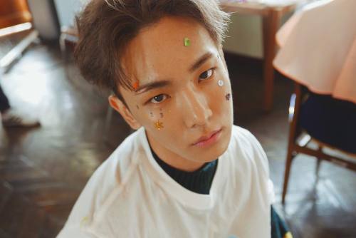 taekeydata:  161112 key instagram updatebumkeyk: @singlesmagazine(full quality one, two) 