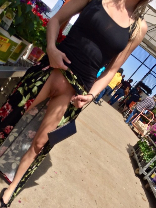 willshareher:  We seriously plan our shopping adult photos