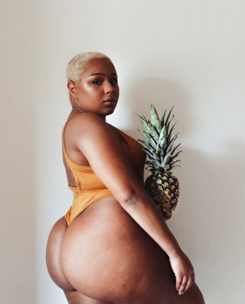 nezzx:issa fineapple 🍍 IG; vanessa.noir adult photos