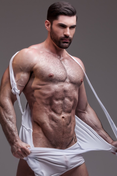 underwunder:  Follow me @underwunder 50000 images and counting!