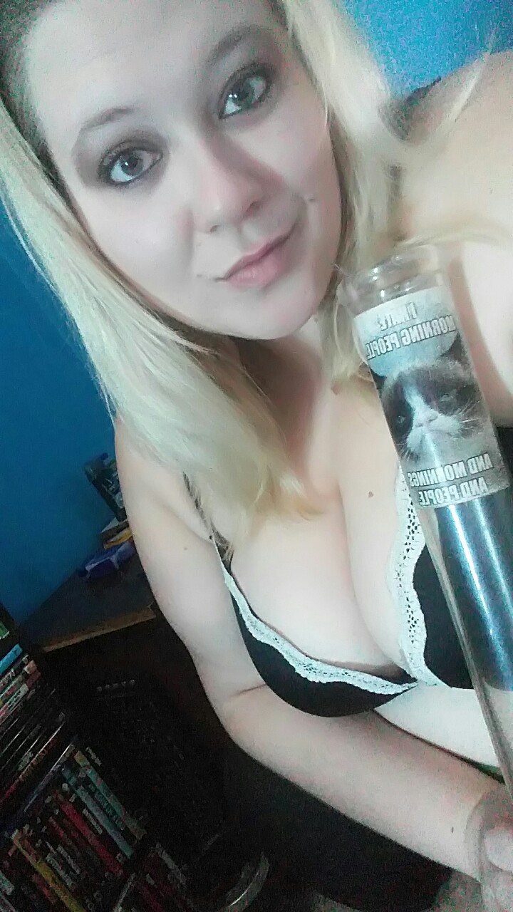 horny-stoners69:  Gettin ready for a meet up.  We’ll see what happens. Ahhh im