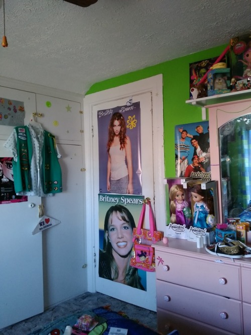 90s-2000sgirl: My room.