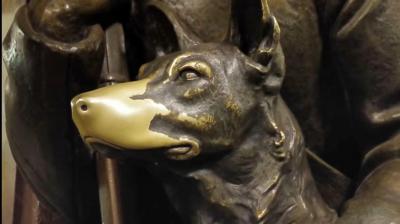 feytouched:don&rsquo;t talk to me i&rsquo;m thinking about dog statues turned