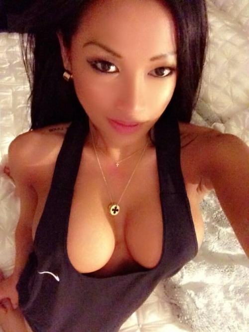 Who the hell is this? Looks familiar… adult photos