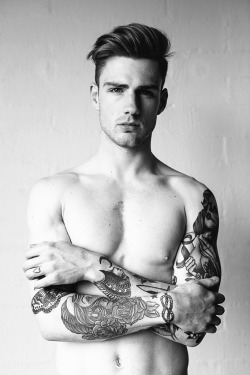 malgasm:  capekalaska:  Thomas Davenport  be mine 