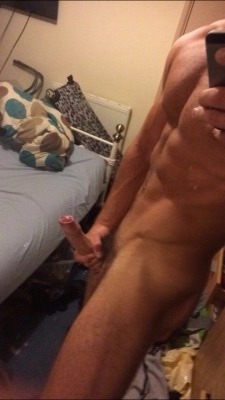 lovealphalads:  - follow my blog for more strong straight alpha men and hot porn clips. http://lovealphalads.tumblr.com