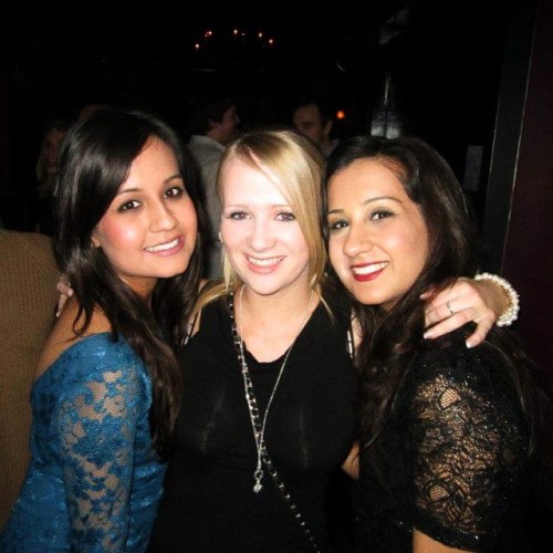 Happy 25th birthday to @jackie_bridges and my twin sister @ritadharar - love and miss you girls. I b