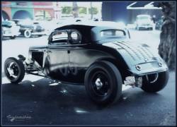 morbidrodz:  Check out this blog for more vintage cars, hot rods, and kustoms