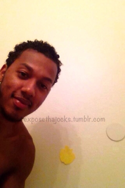 kingstories:  celebrixxxtiez:  Wesley Jonathan  Dammmmmmnnnnn