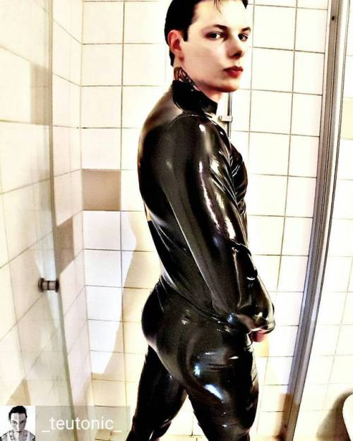 Credit to @_teutonic_ : Are you ready? Latex: @Libidex @frejadottirShine by: @vivishine.company @pj