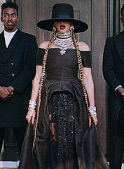 shesnake:17/? costume design: Lemonade by Marni Senofonte