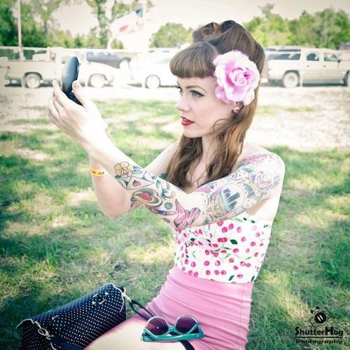Women with tatoos