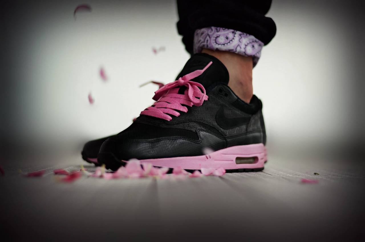 sweetsoles:  Nike Air Max 1 ‘Morning Glory’ (by Joel Ulrich‎)