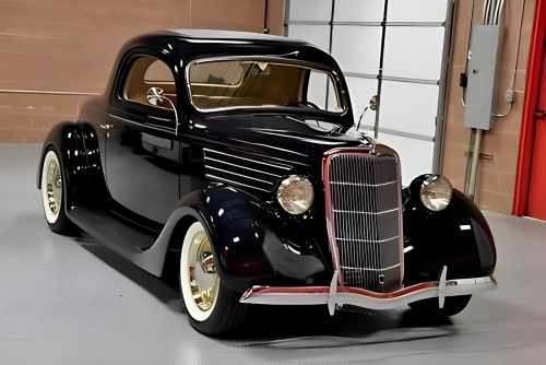 Ford Coupe ( 1935 ) 3 Window. 😁