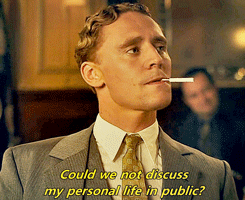 natashamaximova:  Tom Hiddleston as F. Scott Fitzgerald in Midnight in Paris 