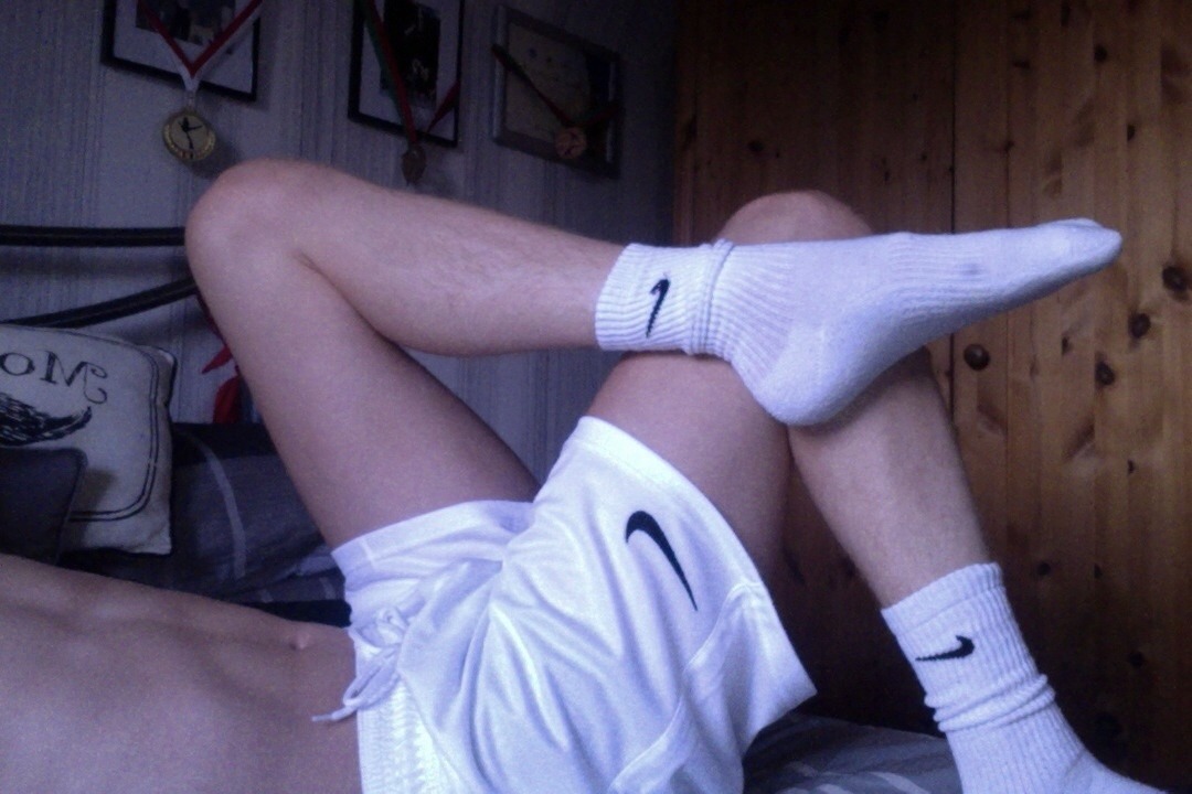 pale-humans:  amplesex:  x  Pale Blog | Pale Humans
