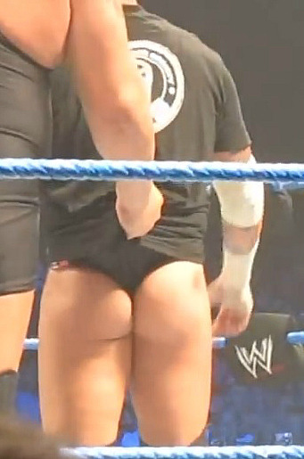 341px x 515px - thumbs.pro : hot4men: Big Show gives CM Punk a major wedgie! Just look at  that beautiful ass! Oh manâ€¦.I can't stop staring! (X) Huge Thx to rwfan11  for this wonderful find! #ThankYouPunk