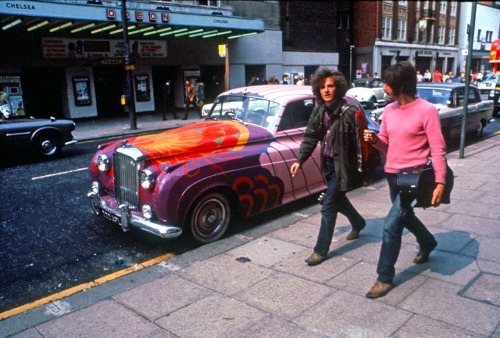 isabelcostasixties:Psychedelic London.King’s Road, circa 1968