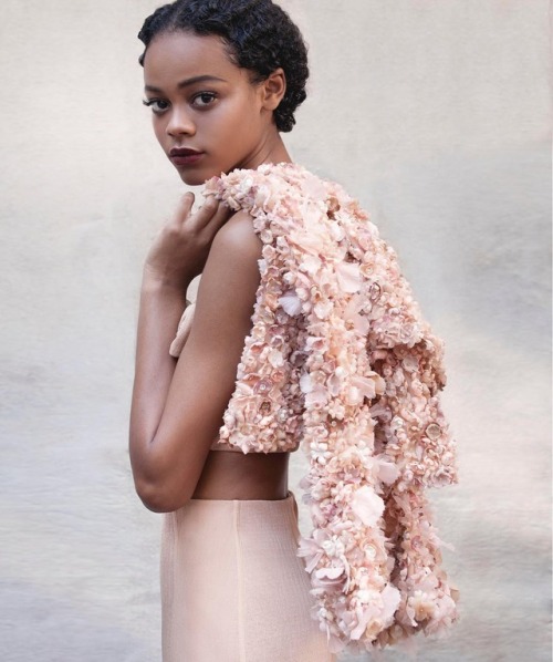 wandering-songstress:AALIYAH HYDES wearing ULYANA SERGEENKOFALL 2017 COUTURE