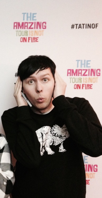 fuckinlester:look at him