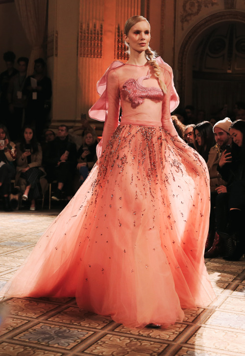 blackberryvision: Christian Siriano FW17.