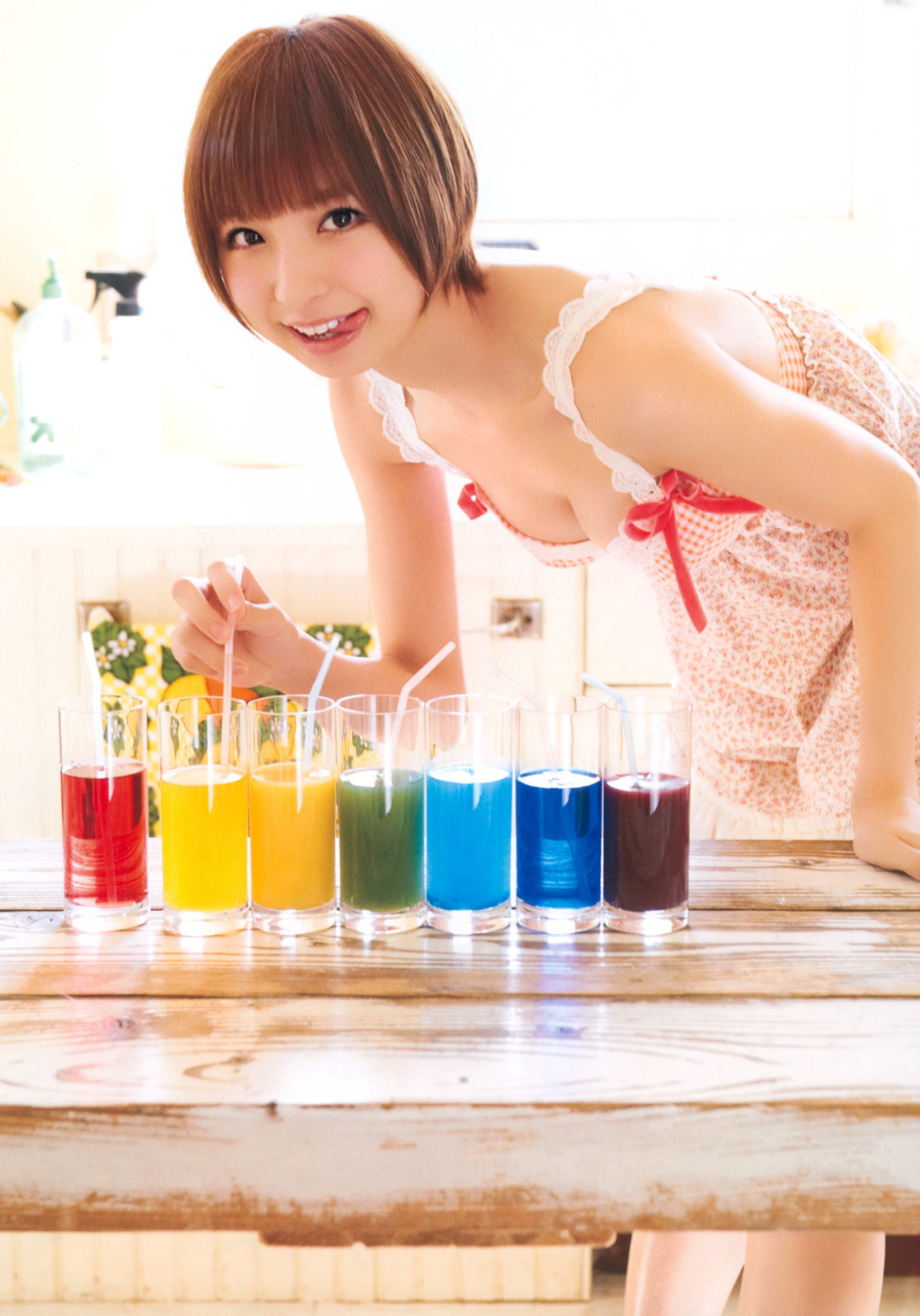voz48reloaded:  Shinoda Mariko photobook 「Memories」