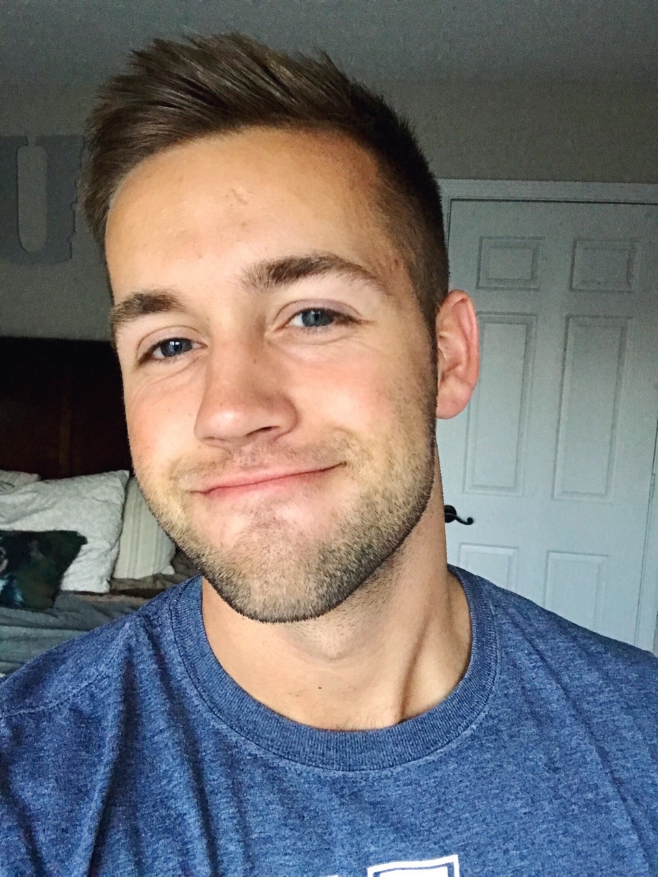 monobored: arcampbell94: When you no longer work for Disney so you can be scruffy